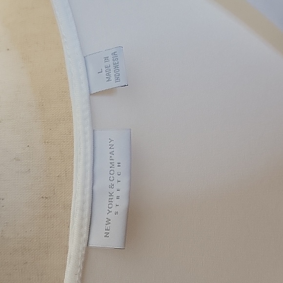 NY&Co Sleeveless top with overlay - Picture 8 of 9